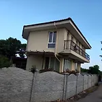 флора Villa