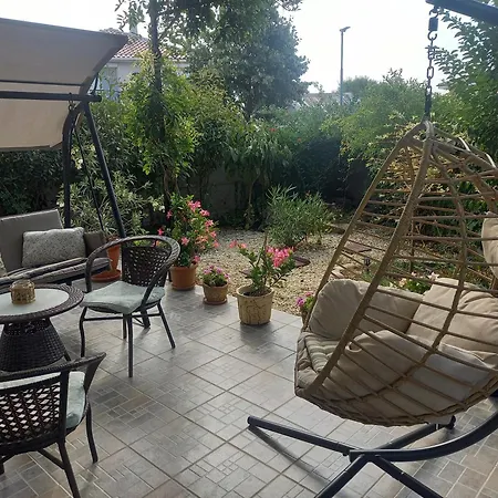 Βίλα флора *